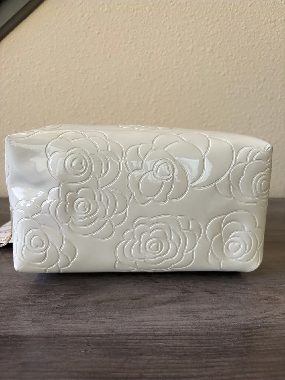 Imoshion NWT Vegan Off White Cosmetic Bag with Gold Toned Zipper